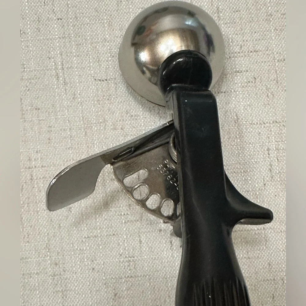 Premium Silver Ice Cream Scoop with Black Handle - Picture 5 of 8